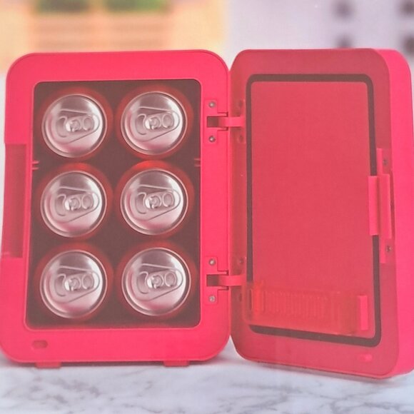 Barbie Mini Fridge  Thermoelectric Cooler. Brand New with Tag, in a Box - Picture 6 of 17